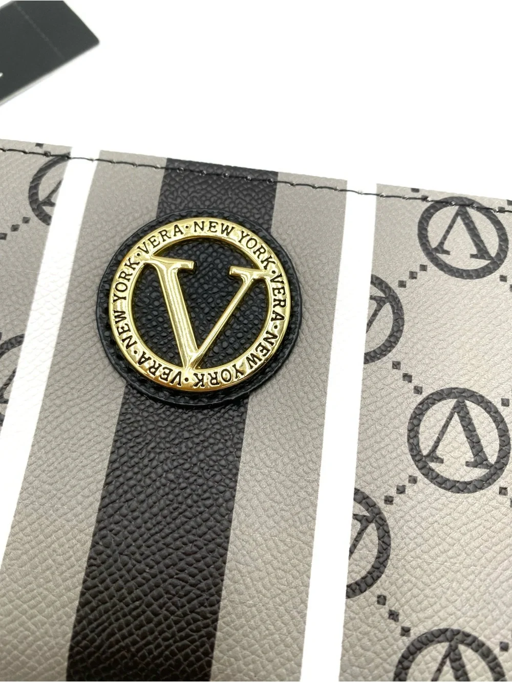 Vera New York Wallet Womens Black Signature Logo Zip Around Stripe New
